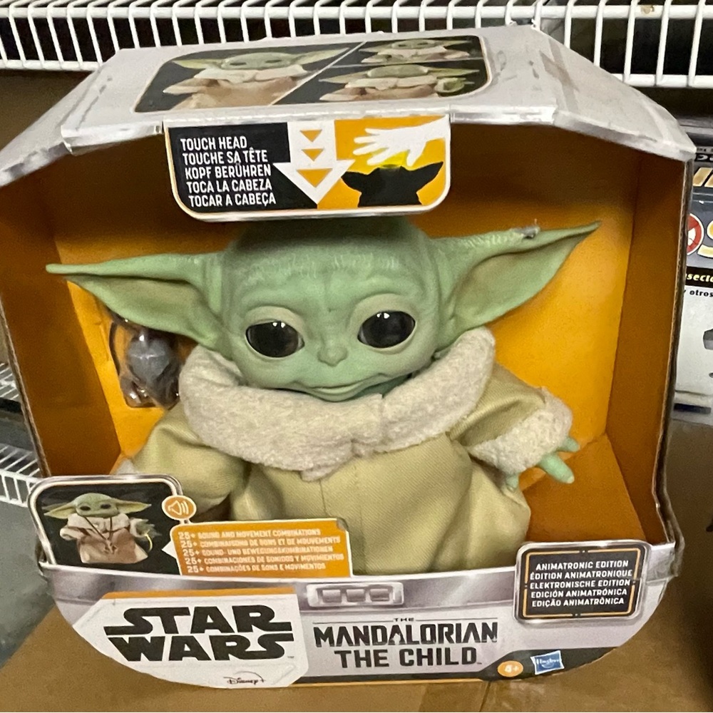 Star Wars The Mandalorian The Child Plush - Green and Tan Robe *Collectors item*